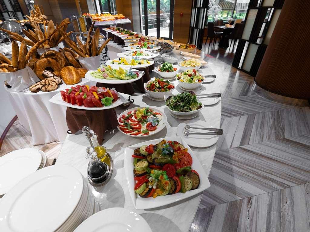 Moevenpick Hotel 塔什干 餐厅 照片